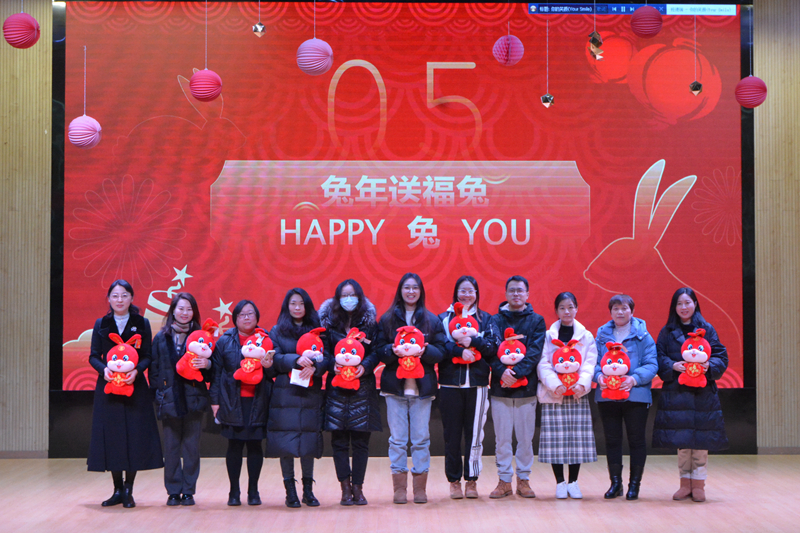 3bcaadb58e864b57b3092402646908f3.jpg