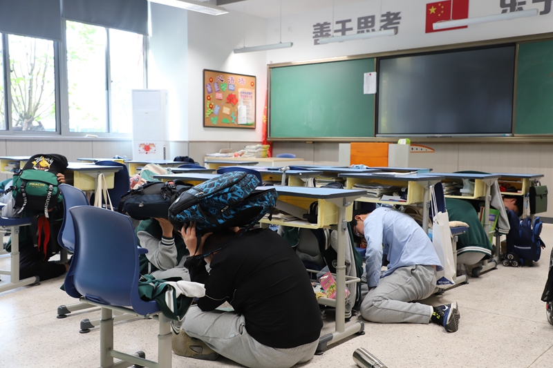 99ee2ad13dec4c5d9f7e061739b641a3.jpg